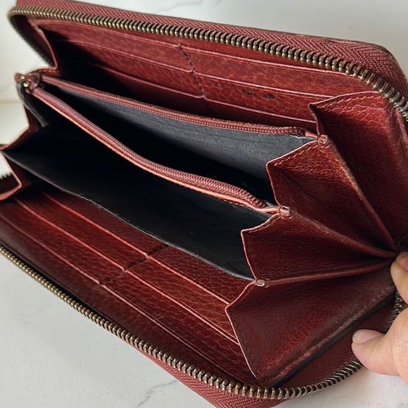 Authentic Gucci Leather and Canvas Zip around Wallet - Picture 10 of 13